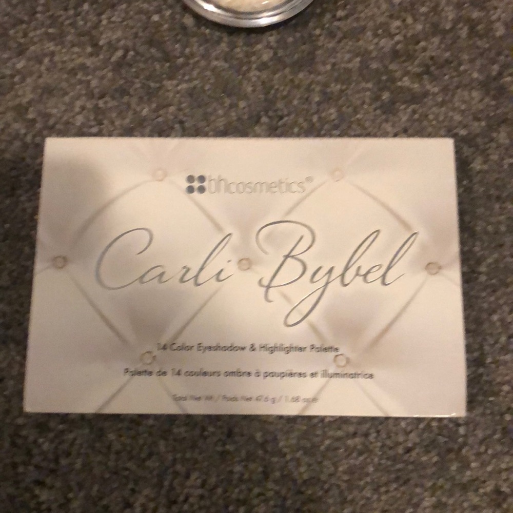 Bh cosmetic eyeshadow pallet